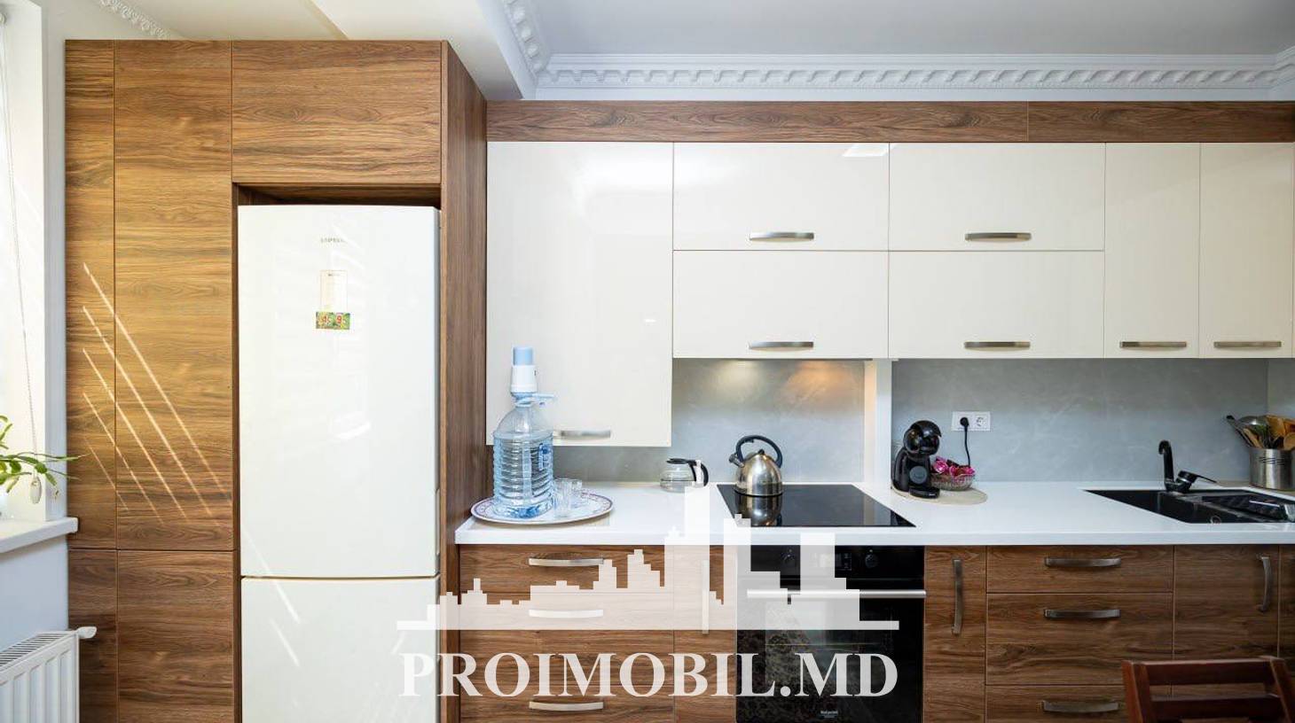 https://images.proimobil.md/tcPomlIaT4o1xG-N55TrWrLxoydlvSKiWal5zPQpYOU/watermark:0.75:so:0:30:0.39/resize:fill:1460:816:1/gravity:ce/bG9jYWw6Ly8vZXN0YXRlL2xyLzVjZjI4MTZhLWMyYzYtNDZjYi1hZmI2LTRkMGUzZDFhYTQ4Mi5qcGVn