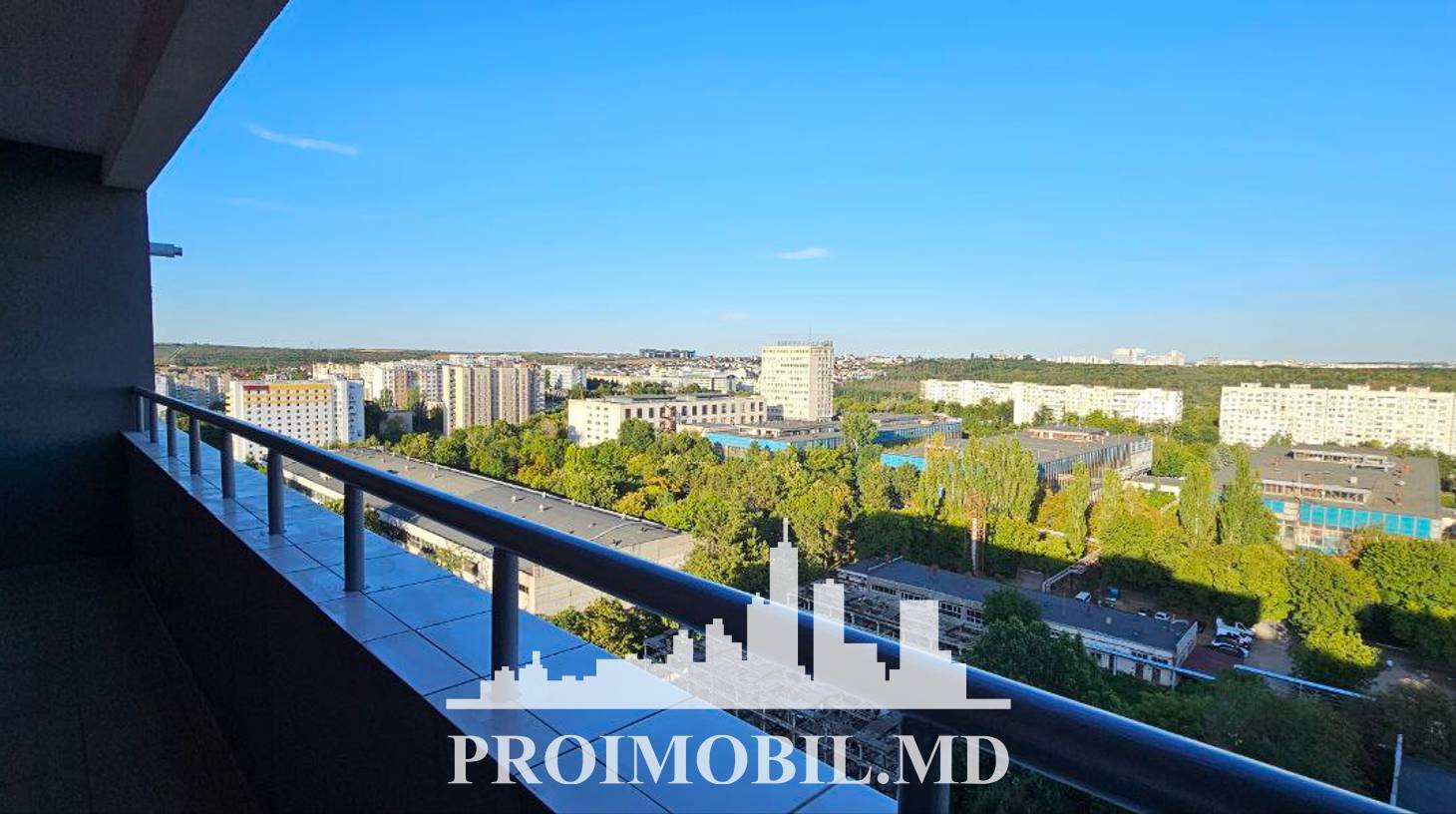 https://images.proimobil.md/tcc9_aG7DCM0rePD-wu90Yb0fPrlQja_pHMqOmKaGg0/watermark:0.75:so:0:30:0.39/resize:fill:1460:816:1/gravity:ce/bG9jYWw6Ly8vZXN0YXRlL2xyL2YxZjc1ZWMxLTk1MzgtNDc3MC1hNGEwLTUyMjNiY2FhNWNiNi5qcGVn