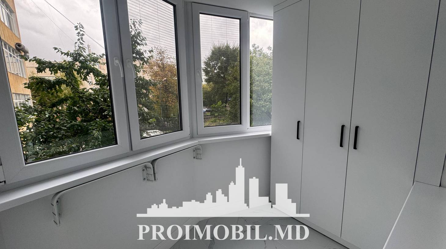 https://images.proimobil.md/tdj8MIdSgN79TjA_HsB443ChbeXdulXDhF5wgbbp93E/watermark:0.75:so:0:30:0.39/resize:fill:1460:816:1/gravity:ce/bG9jYWw6Ly8vZXN0YXRlL2xyL2M3ZThhN2JlLWQxZTEtNGExMy1iNTAxLTlmMmRkZGViYzJiNi5qcGVn