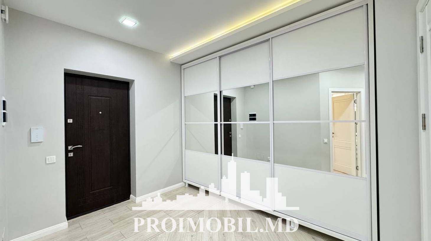 https://images.proimobil.md/te62yGjJ9NYLNfDkMYkK73i8XbygydXZgzvi9ij_Z70/watermark:0.75:so:0:30:0.39/resize:fill:1460:816:1/gravity:ce/bG9jYWw6Ly8vZXN0YXRlL2xyL2FhM2ZkOTU4LWQyY2EtNGYxMC05YjRjLTU5ZmRhYjIzOGI5Ny5qcGVn