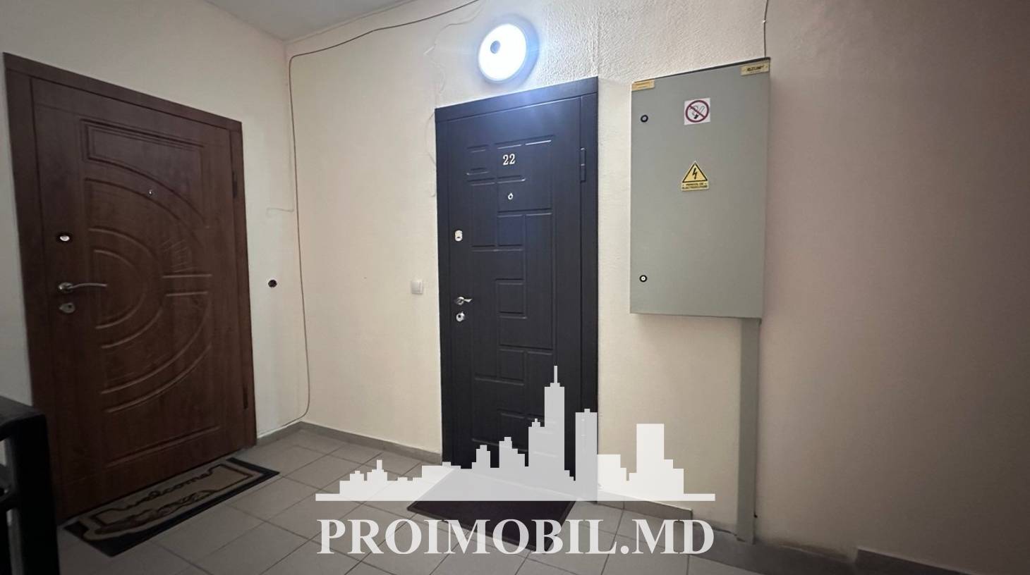 https://images.proimobil.md/tfb5uu-oqg3EA-Y-BbCmrrsRoLj5aWKkhIW3vPXLtu0/watermark:0.75:so:0:30:0.39/resize:fill:1460:816:1/gravity:ce/bG9jYWw6Ly8vZXN0YXRlL2xyL2Y2NDMyZWQzLTI1ODMtNDYyOS1iNjE5LTVhMjEwNDI1MjQ2MC5qcGVn