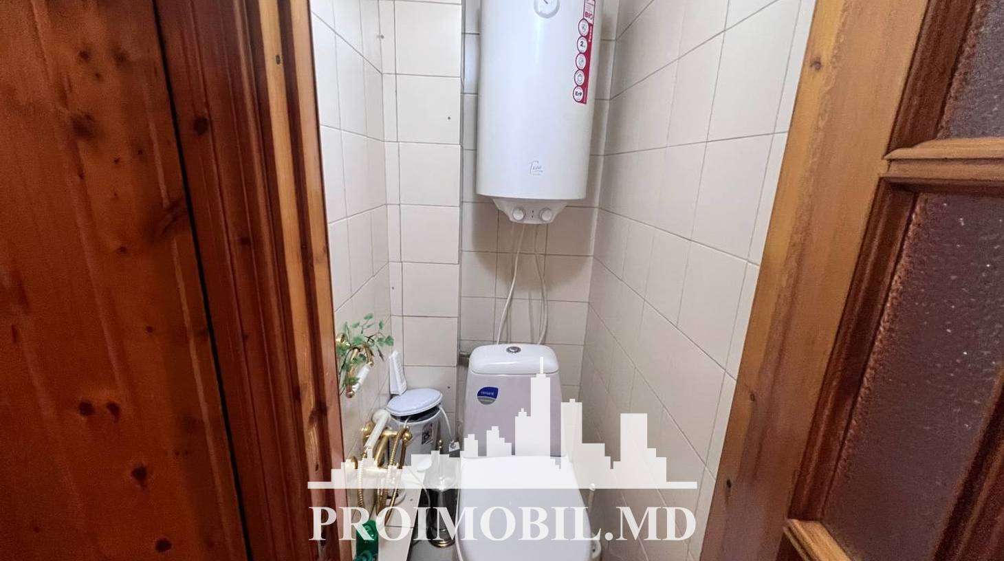 https://images.proimobil.md/thX3XDq3H70_yxPsLG0up_QqiwsBmhpUdBmNDTc7nvY/watermark:0.75:so:0:30:0.39/resize:fill:1460:816:1/gravity:ce/bG9jYWw6Ly8vZXN0YXRlL2xyL2FkY2VkMTdhLWEwMzMtNDU3YS04YWZkLTJjMWJiYjRkMjYwYy5qcGVn