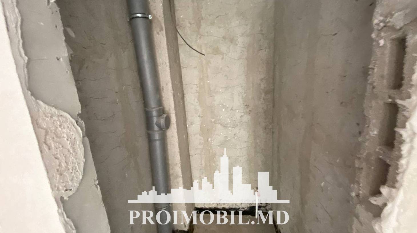 https://images.proimobil.md/tjP0j99OMTNF1MJrox2t9nzAgU2YpZEQw44zPA8IfWA/watermark:0.75:so:0:30:0.39/resize:fill:1460:816:1/gravity:ce/bG9jYWw6Ly8vZXN0YXRlL2xyLzU2MGI5MDIzLTZhZTMtNGVjOS1hM2I3LThjNWRiNTc3NmZmZS5qcGVn