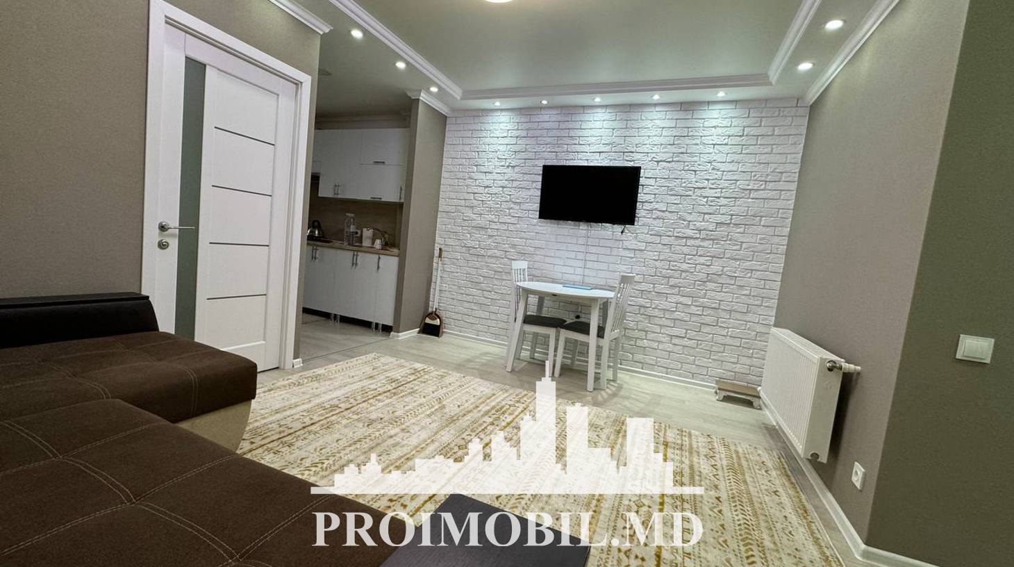 https://images.proimobil.md/tjku8Y3_R6QsG7o6zZUQ5NwbrjPwrSwynl_ifoHFLQI/watermark:0.75:so:0:30:0.39/resize:fill:1460:816:1/gravity:ce/bG9jYWw6Ly8vZXN0YXRlL2xyL2ZkZDhmYzJmLWMzNTEtNDUwOC04NmNmLTlmZjdmYmM5MGQ1ZS5qcGVn