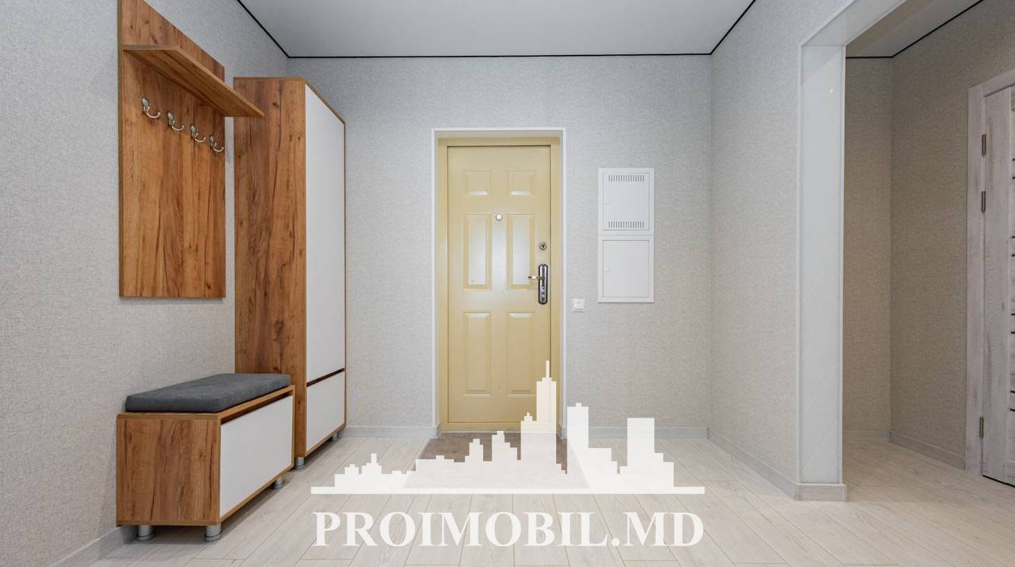 https://images.proimobil.md/tnDbQiqFgIByJNhvCVOnw4smd5FvdITtxAubuSCLmiw/watermark:0.75:so:0:30:0.39/resize:fill:1460:816:1/gravity:ce/bG9jYWw6Ly8vZXN0YXRlL2xyLzk1OTc2MTk5LWJkYzQtNGExMi1hMTYyLWFmZGQ2MTZiYjFmMi5qcGVn