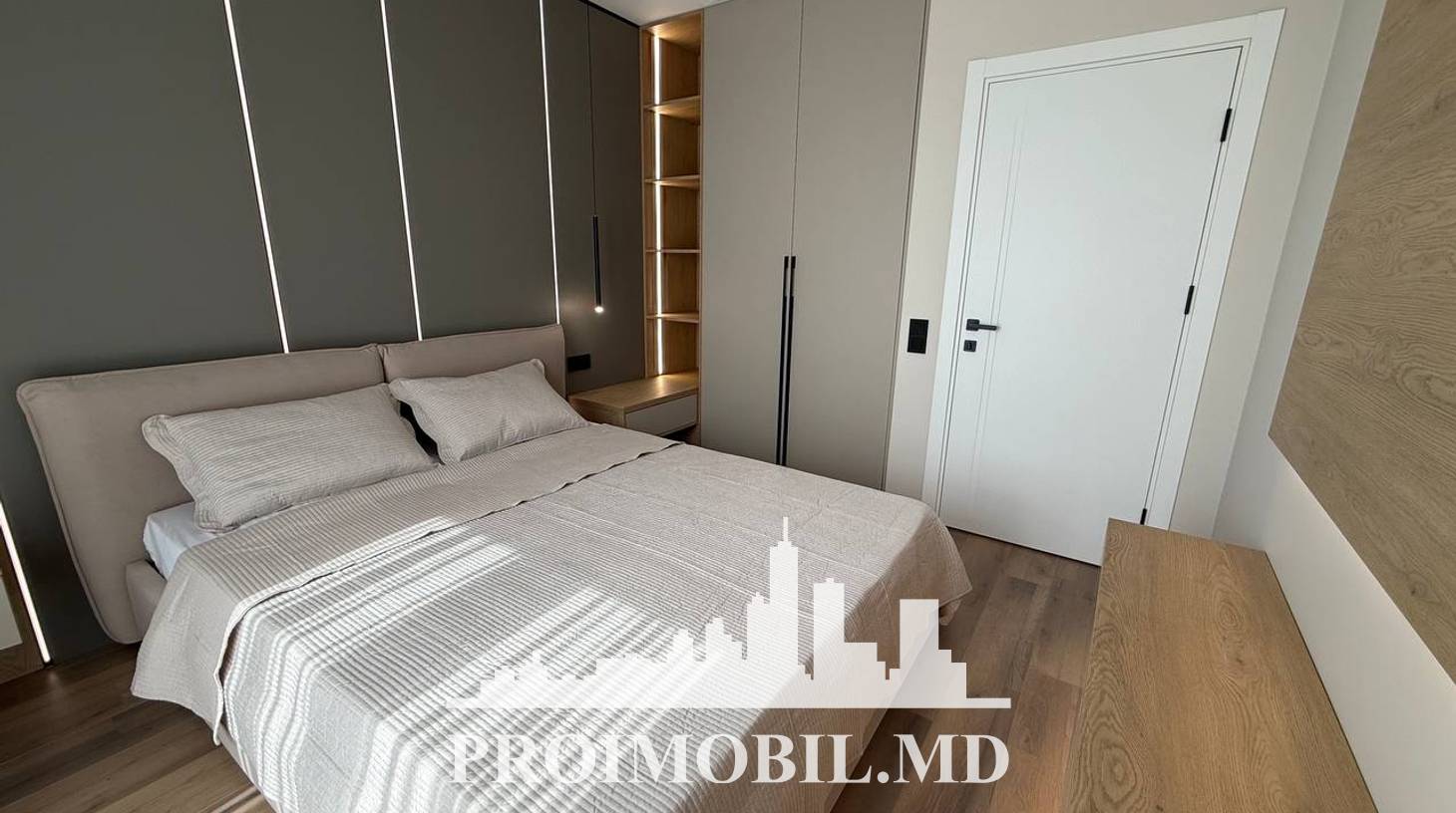 https://images.proimobil.md/toWu5_FArJk6rie_8FK2szTNhVz5weHiV09oc2K7t2Q/watermark:0.75:so:0:30:0.39/resize:fill:1460:816:1/gravity:ce/bG9jYWw6Ly8vZXN0YXRlL2xyL2Q5YTllODMxLWFjMDItNGVkNy1hODViLTE1NGFhZGMyNmNjZS5qcGVn