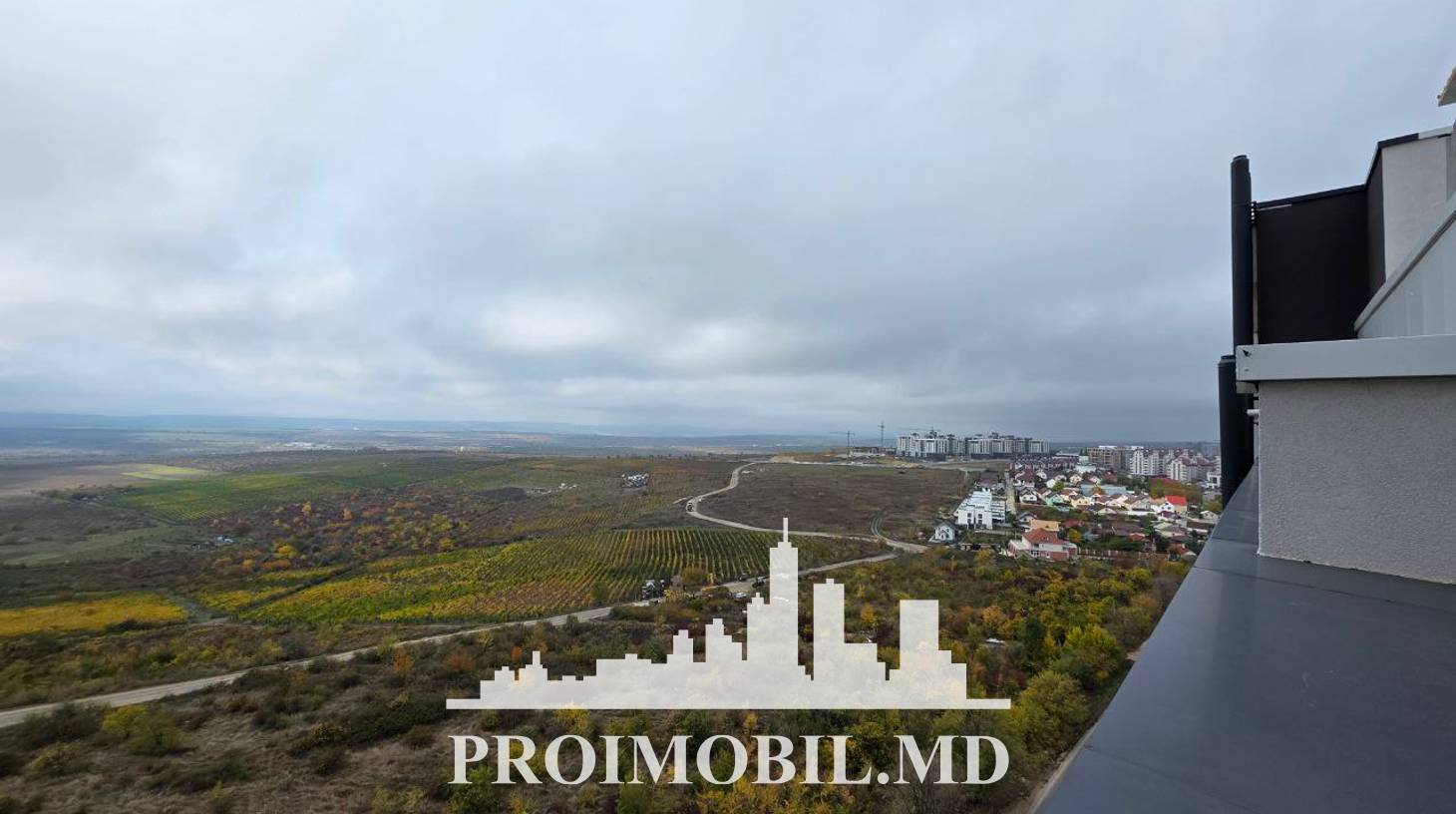 https://images.proimobil.md/tpDoNWxRHUAzJFeo5xsgtGYhlD1Uygvuc6mJY3I2iwI/watermark:0.75:so:0:30:0.39/resize:fill:1460:816:1/gravity:ce/bG9jYWw6Ly8vZXN0YXRlL2xyL2UyOGExN2NkLTliOTgtNGQyMC05MDNmLWIxNjNiOTg3NWE4Mi5qcGVn