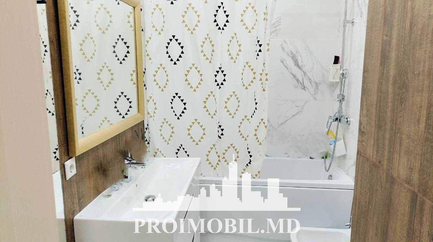 https://images.proimobil.md/tsonpjpRtOTBP1Ic1R6EcBOPsekjiiKHHZ0qyD5dKU4/watermark:0.75:so:0:30:0.39/resize:fill:1460:816:1/gravity:ce/bG9jYWw6Ly8vZXN0YXRlL2xyLzBlOWI0OTcwLWRhNDktNGUwMy1hYzg5LWU1YTE0MTU0NjMyNC5qcGVn