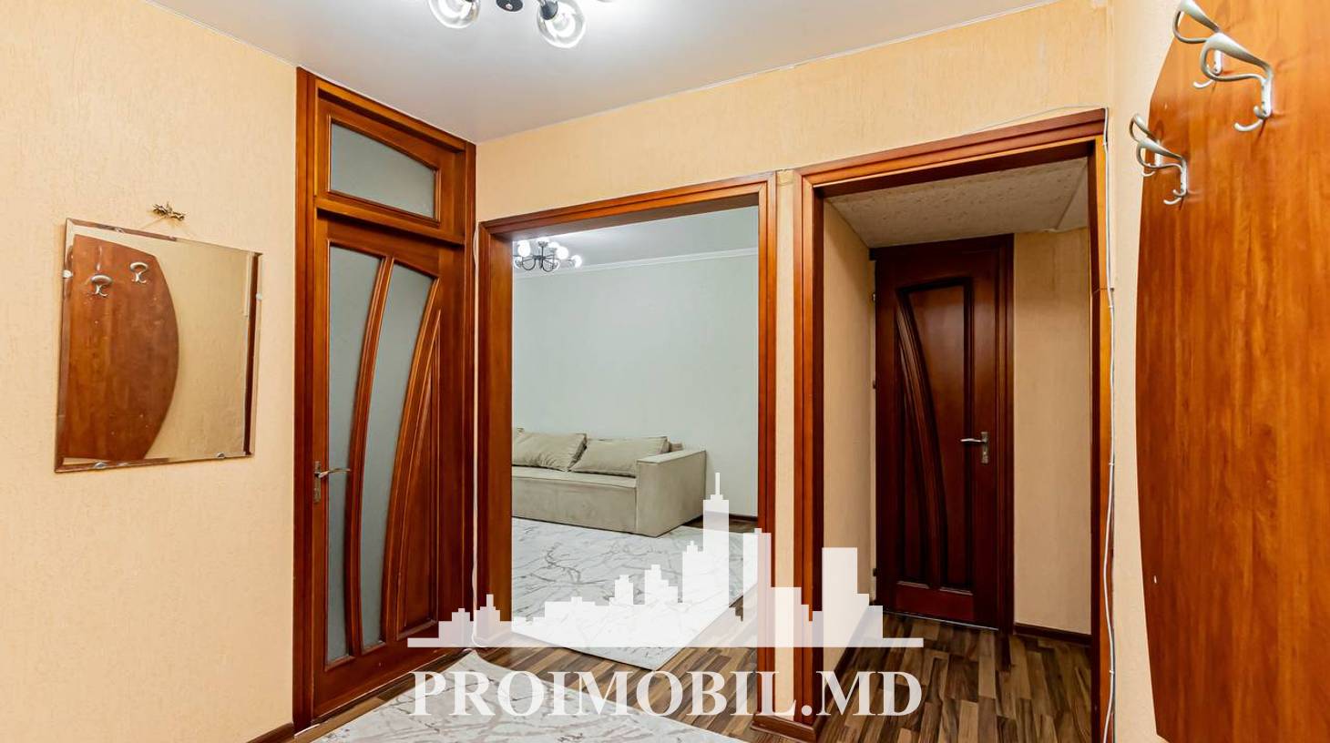 https://images.proimobil.md/tt_Oqq4gN3h_IEi4VxI_QufrKGy1aHM2_Rue7rz5PFw/watermark:0.75:so:0:30:0.39/resize:fill:1460:816:1/gravity:ce/bG9jYWw6Ly8vZXN0YXRlL2xyL2U5ZjgxNzRkLTU2MDQtNGEzNS1iMWMwLTkzZTZlYzQxN2I2Ny5qcGVn