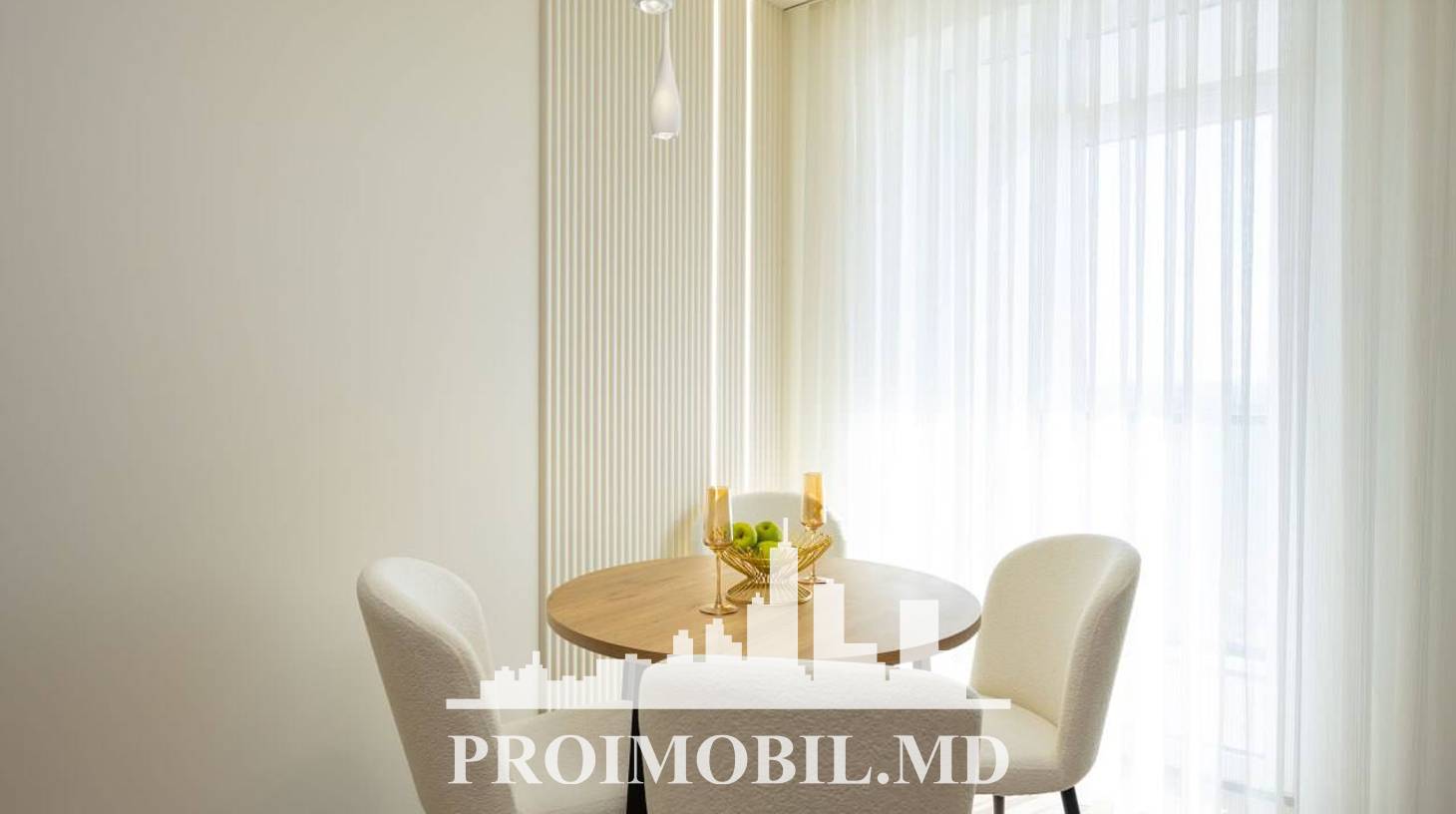 https://images.proimobil.md/tuhXPkXIrqvtR98JVhZXQCdAihSft1cAhpaSIwBDfBI/watermark:0.75:so:0:30:0.39/resize:fill:1460:816:1/gravity:ce/bG9jYWw6Ly8vZXN0YXRlL2xyLzNkNDE2NDg4LWU3YjktNGE4Ni05ZTg0LWRjYTAzYmUwMmYzMC5qcGVn