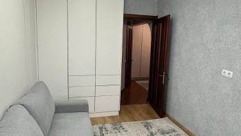 https://images.proimobil.md/tvAH-lsdgdyVsDix4wiwqbGrAXX74XPCeuLLXSePuJ0/resize:fill:350:198:1/gravity:ce/bG9jYWw6Ly8vZXN0YXRlL2xyLzg3ZDc1YTk3LWNlOGQtNGI4ZS05NzlhLTE4MjE5OTZjZGRmOS5qcGVn