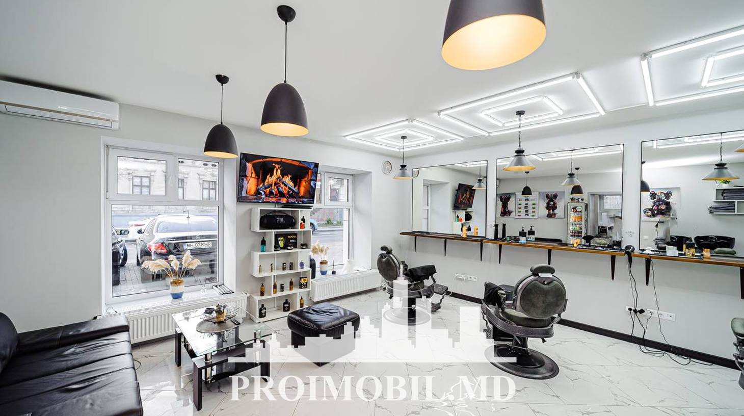 https://images.proimobil.md/tx8be5njO4JMl5x0alrEtczQriP0OBh28qvaSUI3zoA/watermark:0.75:so:0:30:0.39/resize:fill:1460:816:1/gravity:ce/bG9jYWw6Ly8vZXN0YXRlL2xyLzhiYjAxOWRjLWYxMjctNGZkZi05ZTJiLTQzNjIyMGRhNmZkMC5qcGVn