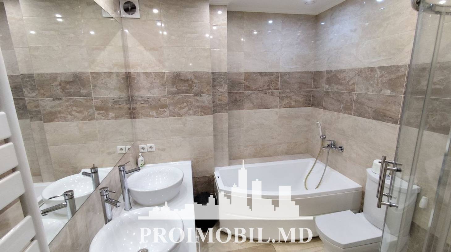 https://images.proimobil.md/u-X9QcdXTnf24DRyDz59CYUW8OMwkmb_UkVyP6ERvbc/watermark:0.75:so:0:30:0.39/resize:fill:1460:816:1/gravity:ce/bG9jYWw6Ly8vZXN0YXRlL2xyL2U4NzZiN2U3LWMzYzItNDA4Ny1hZmYxLTc0N2U4NGMyYjYxYi5qcGVn
