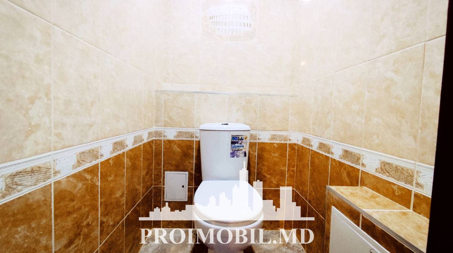https://images.proimobil.md/u-zQZRIb4-bEdwUbTwjLGjgux1j8QM1onctFkb49r1s/watermark:0.75:so:0:30:0.39/resize:fill:1460:816:1/gravity:ce/bG9jYWw6Ly8vZXN0YXRlL2xyL2Q0NWIyMDFlLTVmNGQtNDZjNy1hZjBiLTUxOGJhNWEyZDA5Ny5qcGVn