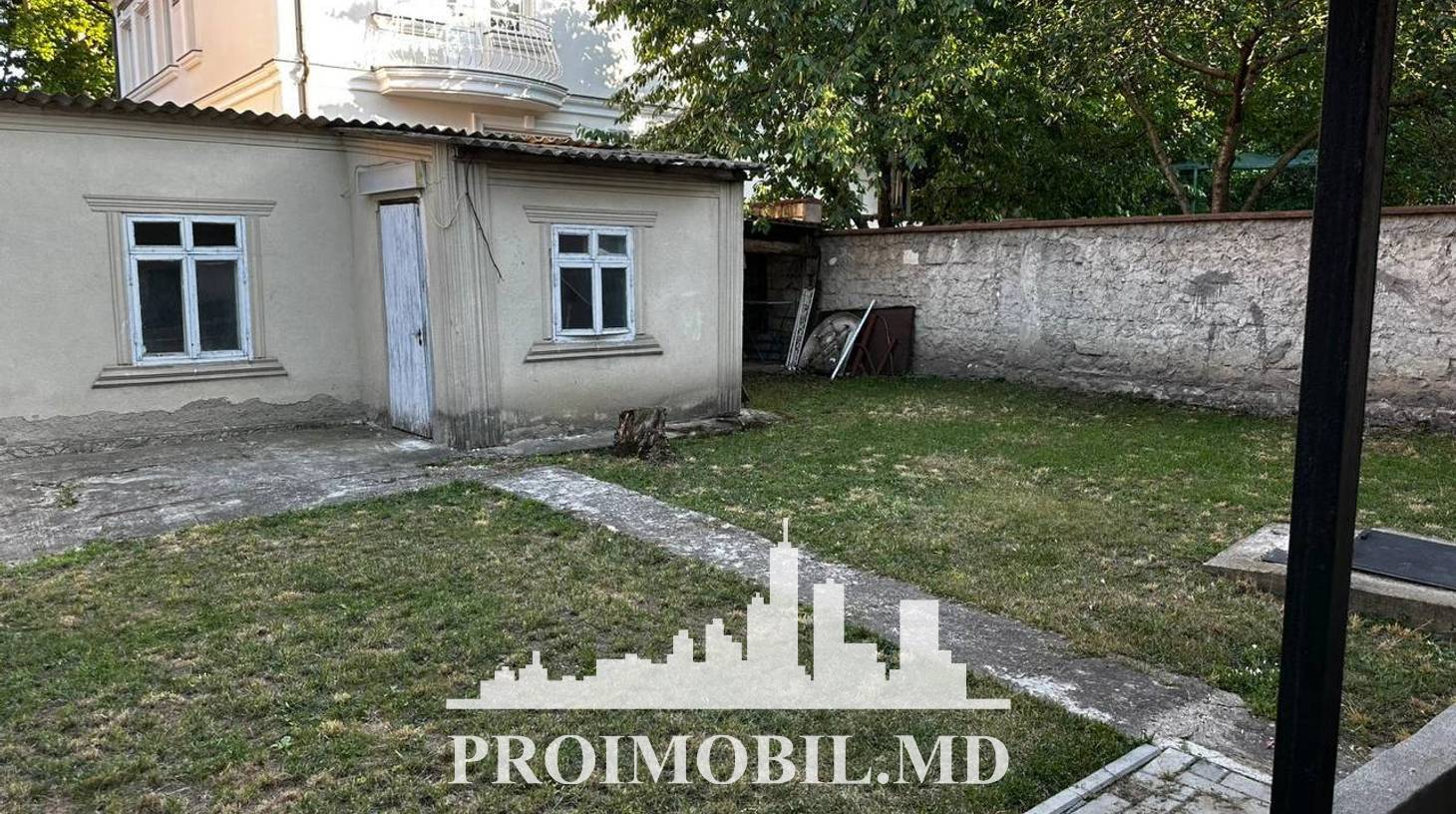https://images.proimobil.md/u0Ept7NYTY3c4OZn20vJU_X18q3X6kBj4Y4w3X0LjEU/watermark:0.75:so:0:30:0.39/resize:fill:1460:816:1/gravity:ce/bG9jYWw6Ly8vZXN0YXRlL2xyLzEwMWM5NTg3LTFiY2YtNDY1MC04OWVmLTJmNmQ5OTgxOTYwYy5qcGVn