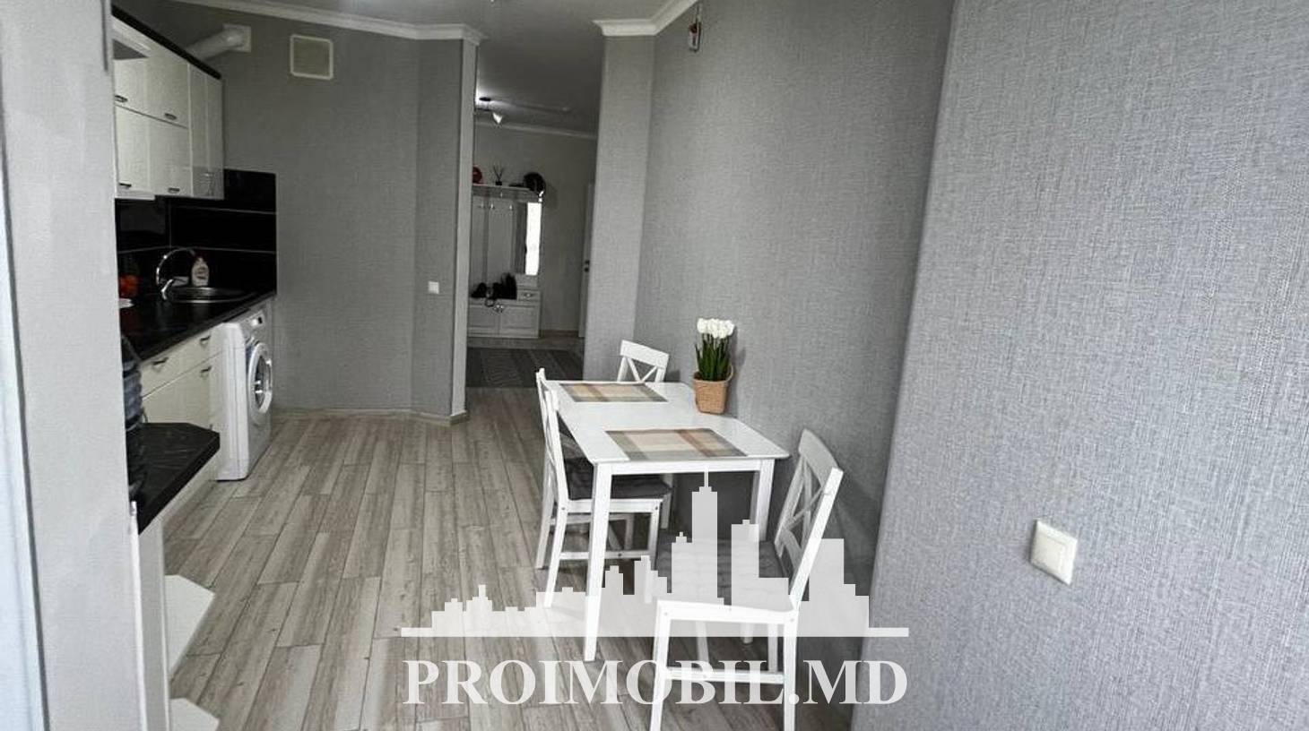 https://images.proimobil.md/u6w5OUoXqIJzGTtA0vvumbilCXgFAlyn-4O3P6bp6AE/watermark:0.75:so:0:30:0.39/resize:fill:1460:816:1/gravity:ce/bG9jYWw6Ly8vZXN0YXRlL2xyLzE1ZDZkNzdjLWM2ZDktNDVjZi04MzA2LWJjNDg0NzI4ZWRjMC5qcGVn