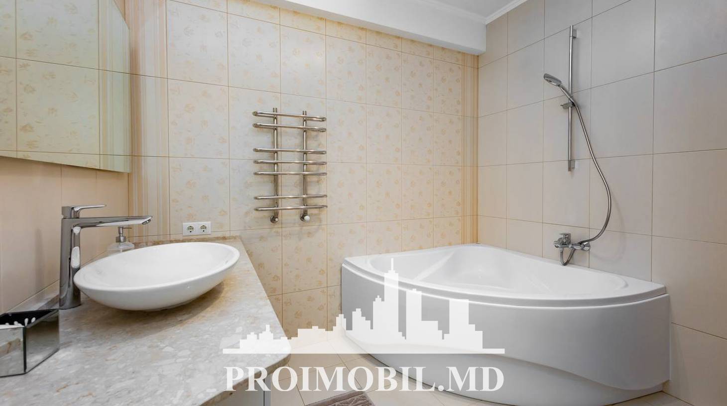 https://images.proimobil.md/u7-s7xpj2MV0H-K-1O-Swl0mdIcvJBHTsWgAtrre6RE/watermark:0.75:so:0:30:0.39/resize:fill:1460:816:1/gravity:ce/bG9jYWw6Ly8vZXN0YXRlL2xyLzBjZWU5ZTNkLTY1MzYtNDMwMS1hNWRiLTJlODBiMzdkZTE3ZC5qcGVn