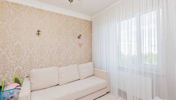 https://images.proimobil.md/u8TvwBkV_xjyZr9zZQKcHB8G6y5M5PuU7CIlVt-4tHk/resize:fill:350:198:1/gravity:ce/bG9jYWw6Ly8vZXN0YXRlL2xyL2YxNDkzMTc3LTA1YTUtNDA5Mi1iZGNmLTNlNjBkZjFiNDc4Yi5qcGVn