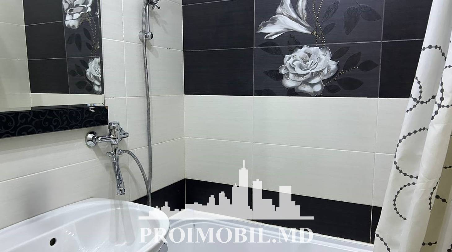 https://images.proimobil.md/u8b_VStwRmjtq_BPwEy02ri6jbdd4fd2WUOqh4vE5Tk/watermark:0.75:so:0:30:0.39/resize:fill:1460:816:1/gravity:ce/bG9jYWw6Ly8vZXN0YXRlL2xyLzg1ZTk0ZjgwLTc5ZTUtNGViYy04OTQ4LTVkZDc3OWI3ZGRmNS5qcGVn