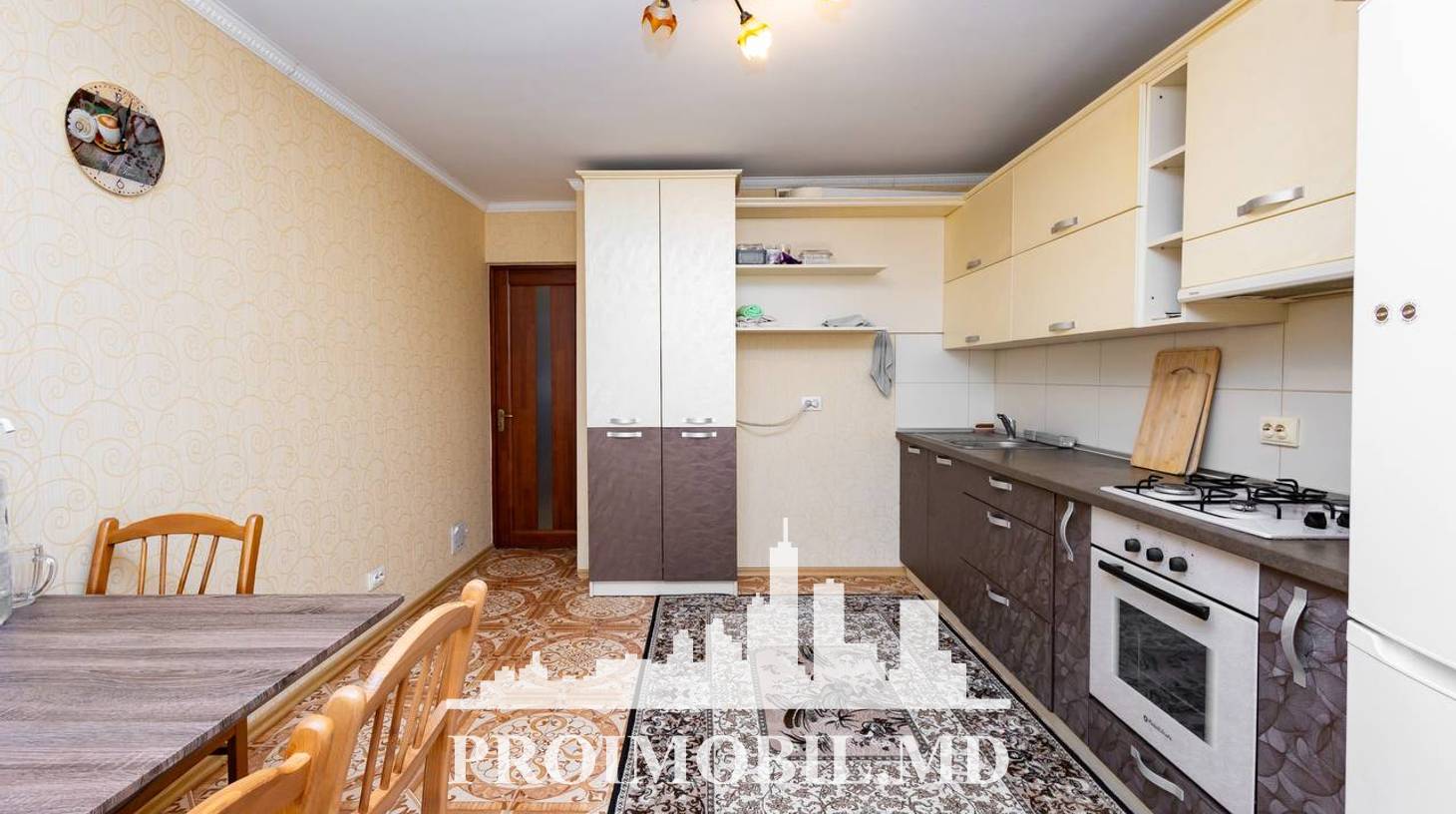https://images.proimobil.md/u9jKWweeXvKp3NS8WkrpPbh9FDOvzxpQu8AKZSbjauI/watermark:0.75:so:0:30:0.39/resize:fill:1460:816:1/gravity:ce/bG9jYWw6Ly8vZXN0YXRlL2xyLzMyNDg3NzY0LWNkMWQtNGUzZC05NzBkLTExZmU1MTdkOWQ2Yi5qcGVn