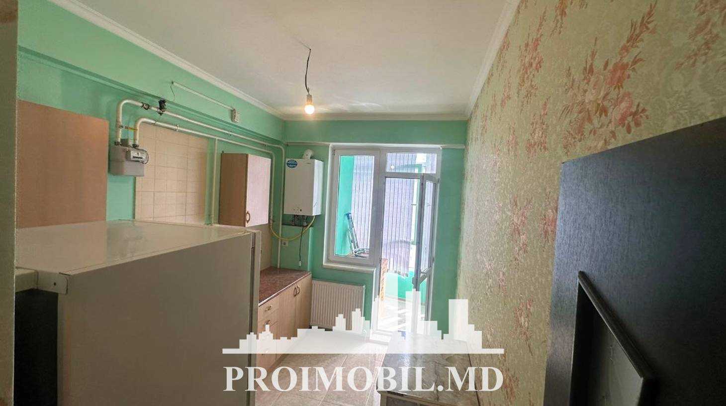 https://images.proimobil.md/uCKVxRJM6M7Lz-KsITEapxrRs5Qr8qPdUxLU2FHYvFE/watermark:0.75:so:0:30:0.39/resize:fill:1460:816:1/gravity:ce/bG9jYWw6Ly8vZXN0YXRlL2xyLzc1ODI5NGI5LTA0Y2QtNDQ5Zi04NDczLWU3ZmMxZWJkZTFhNS5qcGVn