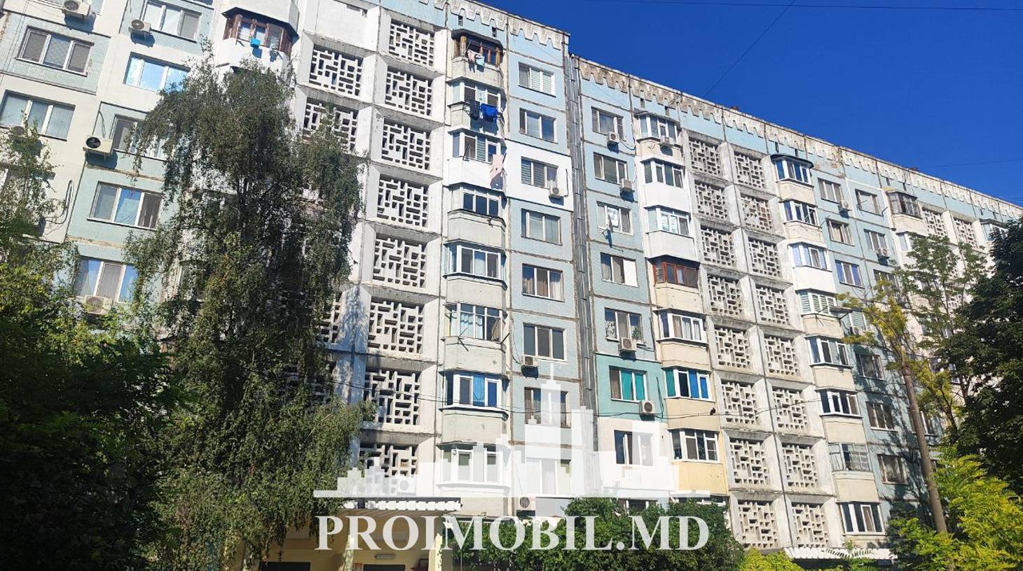 https://images.proimobil.md/uGvB3zB3euB1IBV2kl1ZNdRu7inQSGAyRlGbfxELPNs/watermark:0.75:so:0:30:0.39/resize:fill:1460:816:1/gravity:ce/bG9jYWw6Ly8vZXN0YXRlL2xyLzFhNTVjNTUxLTJkMjUtNDlkMC04N2IxLTY4Y2QzNWIyYjBjOC5qcGVn