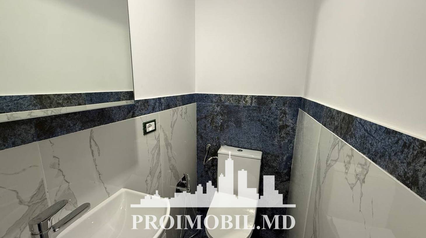 https://images.proimobil.md/uHsInnp3VO5AQip78JryQWTFVt69a-PtXSj7P8QLQoQ/watermark:0.75:so:0:30:0.39/resize:fill:1460:816:1/gravity:ce/bG9jYWw6Ly8vZXN0YXRlL2xyL2U3NDdhOWY2LWU4MWQtNDgxYy1hMThiLTAwZjg2MDBjODVlNi5qcGVn