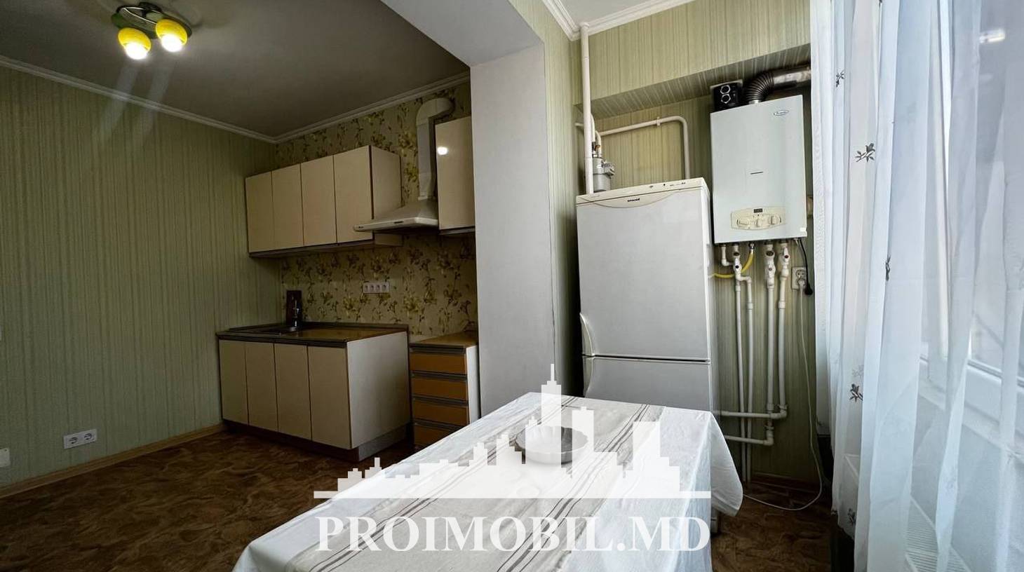 https://images.proimobil.md/uTlqvWizda_K3Uw8Wo9k9RcFiVLAa4y44nf1MpuriWM/watermark:0.75:so:0:30:0.39/resize:fill:1460:816:1/gravity:ce/bG9jYWw6Ly8vZXN0YXRlL2xyL2ZmN2Q4ZjBiLWM0Y2EtNDZjZC05MWZlLWE5OGE3N2Y2MzFjMy5qcGVn