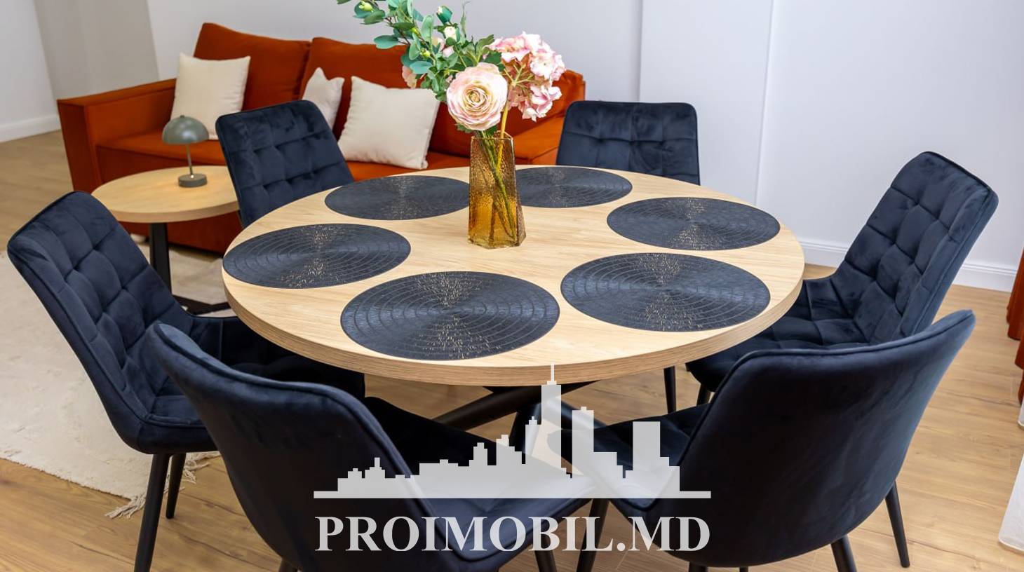 https://images.proimobil.md/uU4r3lGYXAsQOY08VKvnuc0W7o8pH_RmRHcasYXuMpc/watermark:0.75:so:0:30:0.39/resize:fill:1460:816:1/gravity:ce/bG9jYWw6Ly8vZXN0YXRlL2xyLzQ4NDQ3N2NmLTQxMDQtNGUxOS1iYjcxLThmNmExY2NhYTEyMy5qcGVn