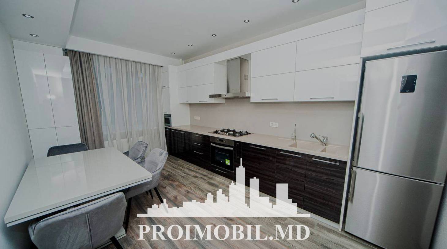 https://images.proimobil.md/uUYpjOC_pzD_l-pMXQ9y835J0RrtXCC-kq3JQe7hJx0/watermark:0.75:so:0:30:0.39/resize:fill:1460:816:1/gravity:ce/bG9jYWw6Ly8vZXN0YXRlL2xyLzA5YjkzMTAxLTM1NDgtNDc0Ny1hNzZhLWRlZjEzMzZhNmRhNy5qcGVn