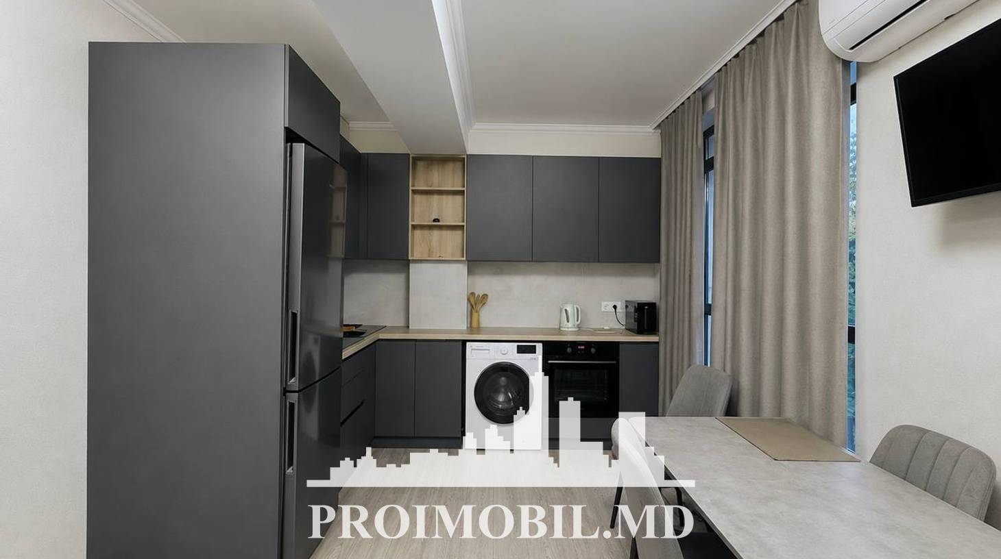 https://images.proimobil.md/uUg-MxvRYLDE2Iwvpj-tXsk0CQom_LcPfmKuZUEPld4/watermark:0.75:so:0:30:0.39/resize:fill:1460:816:1/gravity:ce/bG9jYWw6Ly8vZXN0YXRlL2xyLzA4ZjQwM2YyLTZjZWUtNGEyYy04YmRmLTY4OWJkNmYwNjc4MS5qcGVn