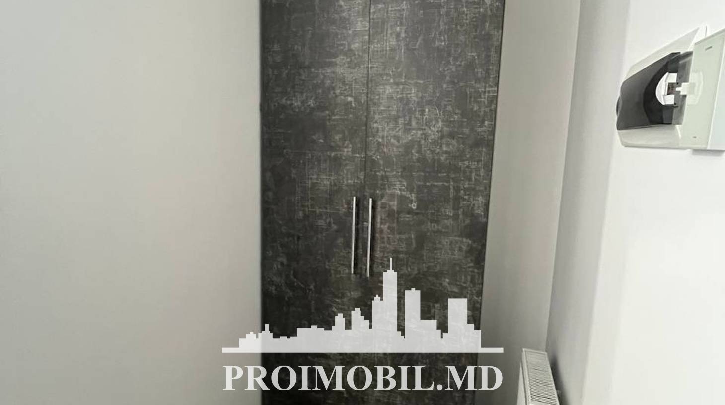 https://images.proimobil.md/uYSwGnN13wXEIAvcMYekIhJ5D1atrla_DvvZqTKvt4A/watermark:0.75:so:0:30:0.39/resize:fill:1460:816:1/gravity:ce/bG9jYWw6Ly8vZXN0YXRlL2xyLzliZGEyYjlmLWNhZGQtNGY3My05OGY2LTMxNmRmYTU5YTFkOC5qcGVn