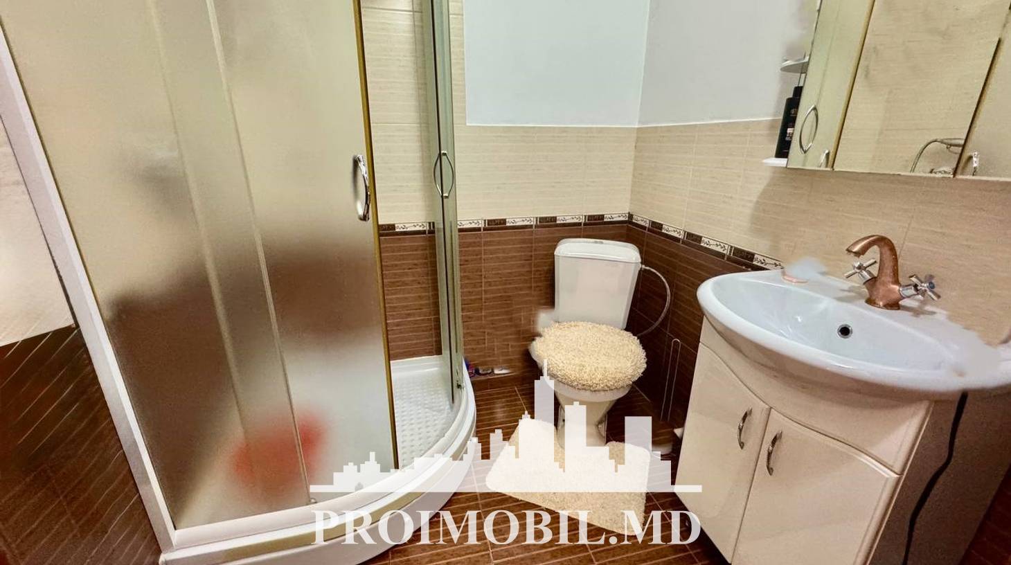 https://images.proimobil.md/ucH2ZY0HsD0jriY0-xpyt2vYXxqV7TuHeug0E6IL7MY/watermark:0.75:so:0:30:0.39/resize:fill:1460:816:1/gravity:ce/bG9jYWw6Ly8vZXN0YXRlL2xyL2EwYzdhMDhiLTMyOGEtNGU0YS05MDZhLWVjOTJkODUzMGIzMC5qcGVn