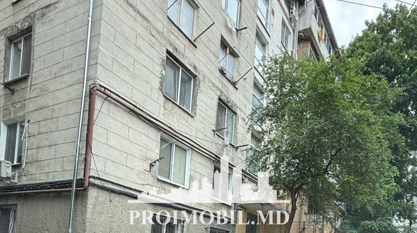 https://images.proimobil.md/uejUq14gRTXJkAWmtXNcdXUvDiDzKy2jZrc5b3Gjl-k/watermark:0.75:so:0:30:0.39/resize:fill:1460:816:1/gravity:ce/bG9jYWw6Ly8vZXN0YXRlL2xyL2ZmNDIzNmZjLThiZDAtNGQ0MS05MWFkLTRlMmM5YzY5NDhmNi5qcGVn