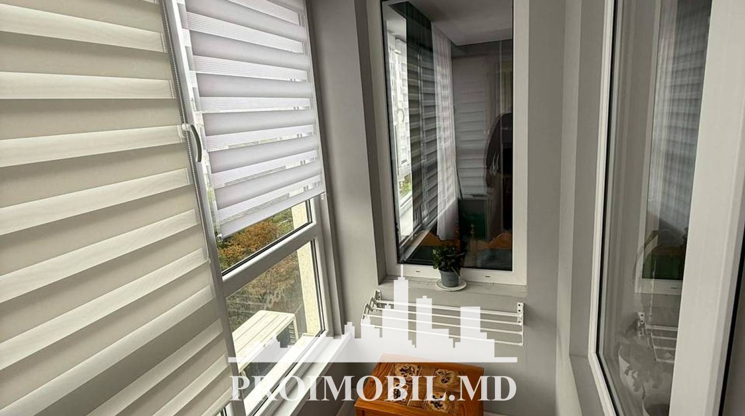 https://images.proimobil.md/uhkPy-BEbLHEP0CBl1jBr0tSCyE-l7x7JIZn3RUqRMU/watermark:0.75:so:0:30:0.39/resize:fill:1460:816:1/gravity:ce/bG9jYWw6Ly8vZXN0YXRlL2xyLzBiZDViNjQyLTNiNzEtNDU3Yy04MmViLTVmODlkYzA5OTVhZC5qcGVn