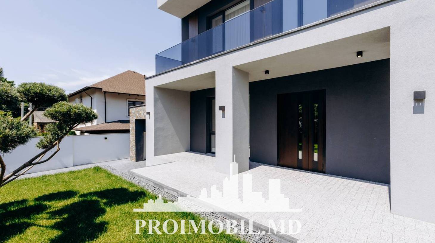 https://images.proimobil.md/uidqy_LcAEvTL7gJ98sXdKyLk07FRLBKm-fBcgmcSQA/watermark:0.75:so:0:30:0.39/resize:fill:1460:816:1/gravity:ce/bG9jYWw6Ly8vZXN0YXRlL2xyLzM2OTlkYjUyLWIyMjMtNGI0Zi1iMGJkLTk4OTBmYTEyZTE3ZS5qcGVn