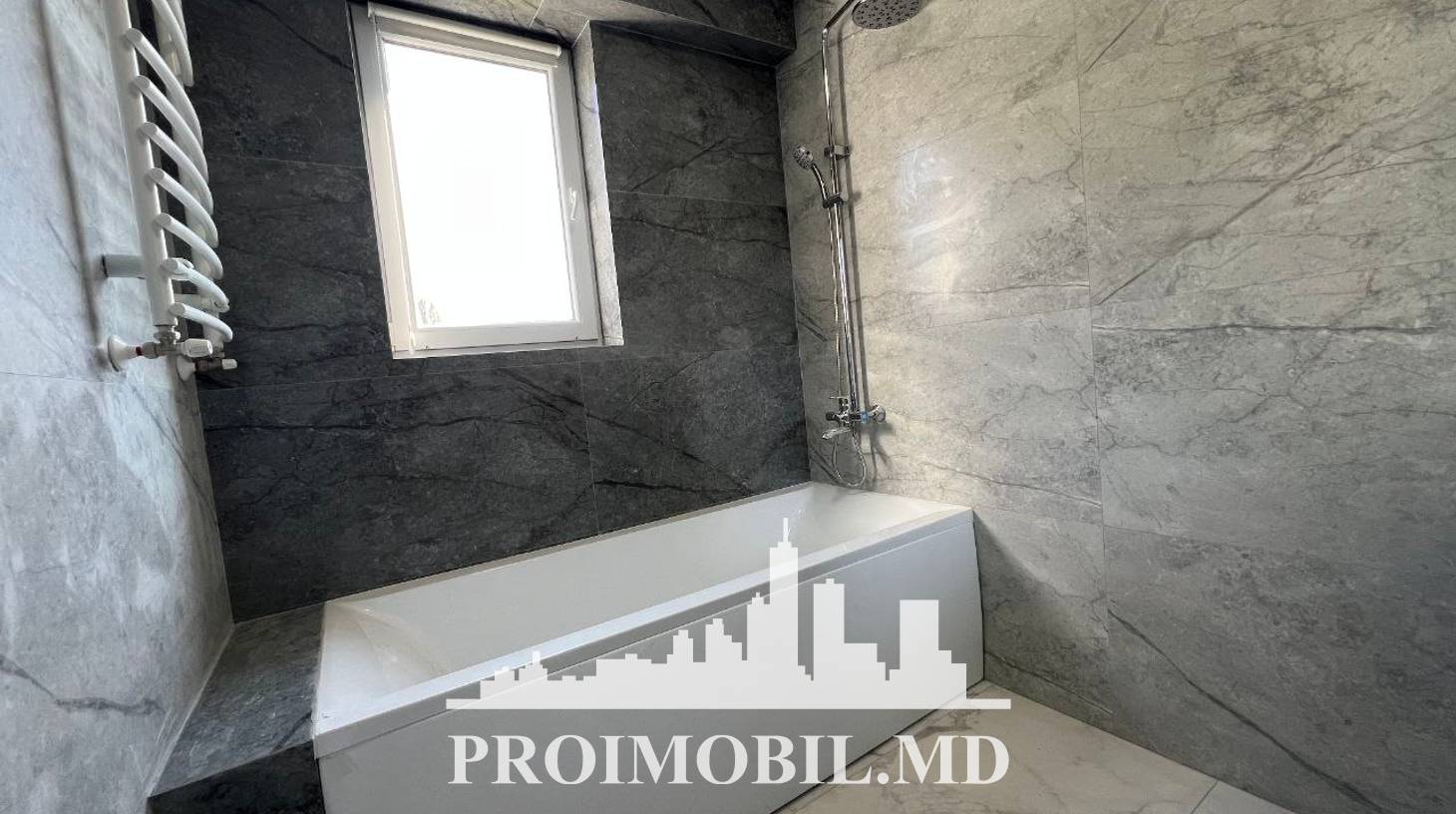 https://images.proimobil.md/ujARMm-_JqMN5WEkdYg1aZX-dLp6OzVRqtuZp-B1gVs/watermark:0.75:so:0:30:0.39/resize:fill:1460:816:1/gravity:ce/bG9jYWw6Ly8vZXN0YXRlL2xyLzkzMTk3Y2YzLTFkNWQtNGNkOS1iMDYwLTI0Yzg1MmMzMDhmZC5qcGVn
