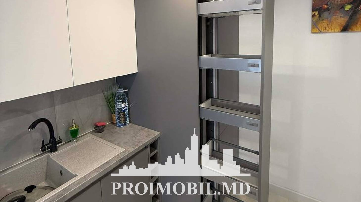 https://images.proimobil.md/ujP4fSRSPSCuuaaTPmmfhSbowbi6UO9A8423CkqMj0s/watermark:0.75:so:0:30:0.39/resize:fill:1460:816:1/gravity:ce/bG9jYWw6Ly8vZXN0YXRlL2xyLzgyMjc3YzUwLTUxZmUtNDEzZS04MTQ2LWI3YWRiOTE4ODBjMi5qcGVn
