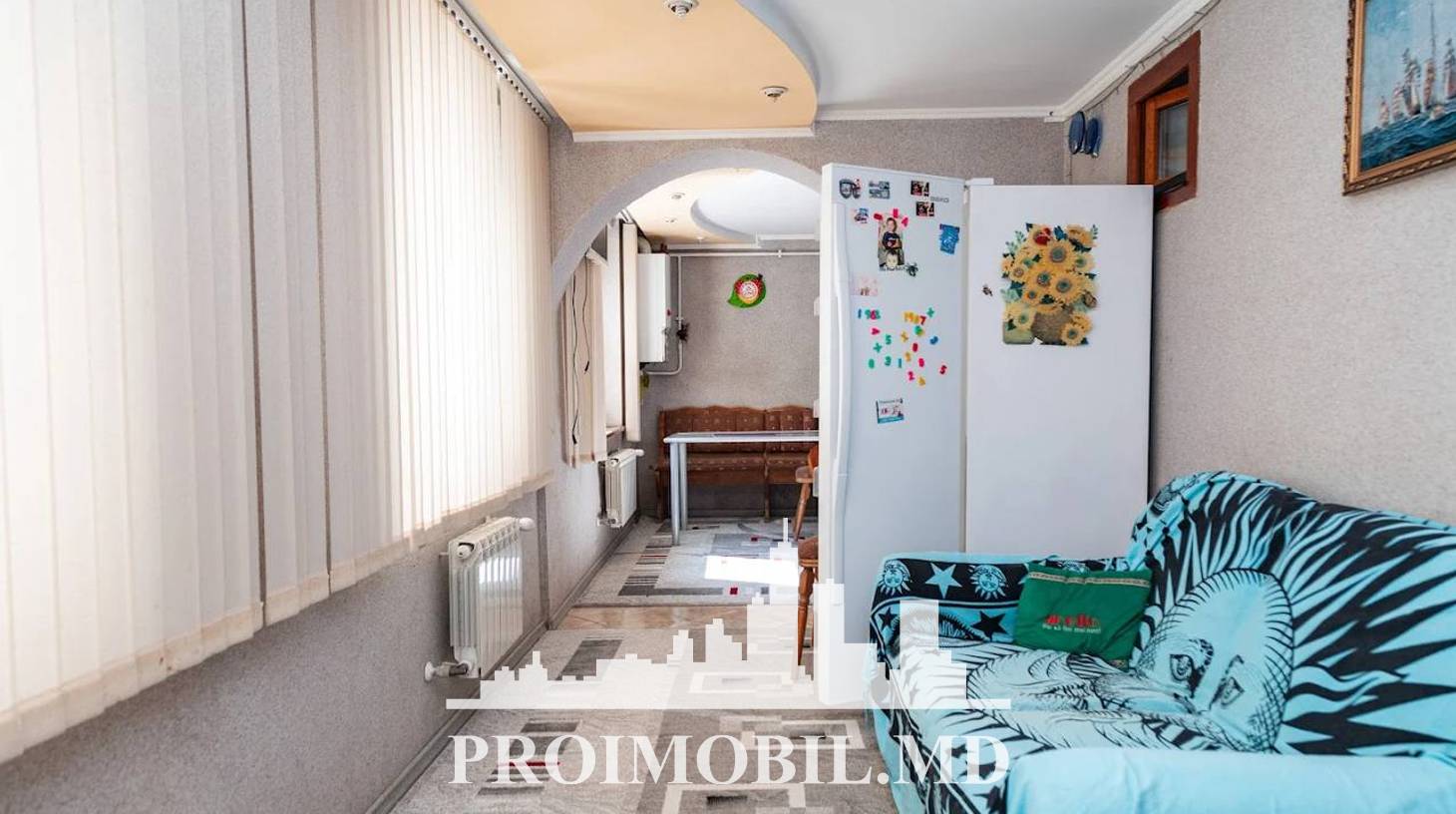 https://images.proimobil.md/urvim4HNHXMhQ_g728O3CT-yC8G51Xxnvul9gBUTyiw/watermark:0.75:so:0:30:0.39/resize:fill:1460:816:1/gravity:ce/bG9jYWw6Ly8vZXN0YXRlL2xyL2JjZTAyMjM1LTdmNmMtNDY3OS05Yjk1LTYwNzBhNWQ2ZWZmMS5qcGVn
