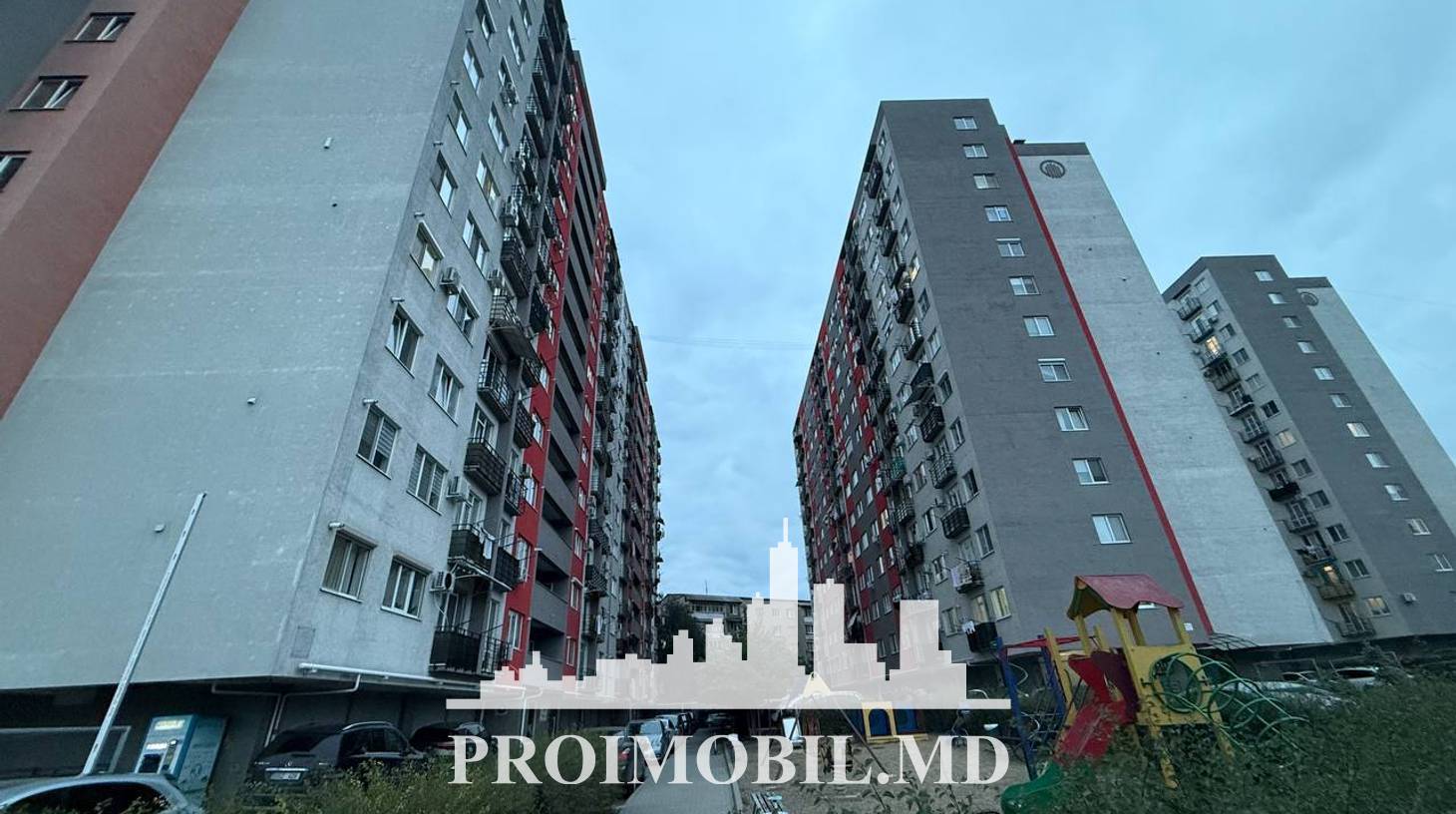 https://images.proimobil.md/uuXosqRA0ysKdHWgWaXUggZ6zO2xWy0SSoEKZWYnFro/watermark:0.75:so:0:30:0.39/resize:fill:1460:816:1/gravity:ce/bG9jYWw6Ly8vZXN0YXRlL2xyLzhiZTZiOTRhLTFiNDUtNDJmMi05ZDU2LWQ2YWVhOGJjMmMwOC5qcGVn