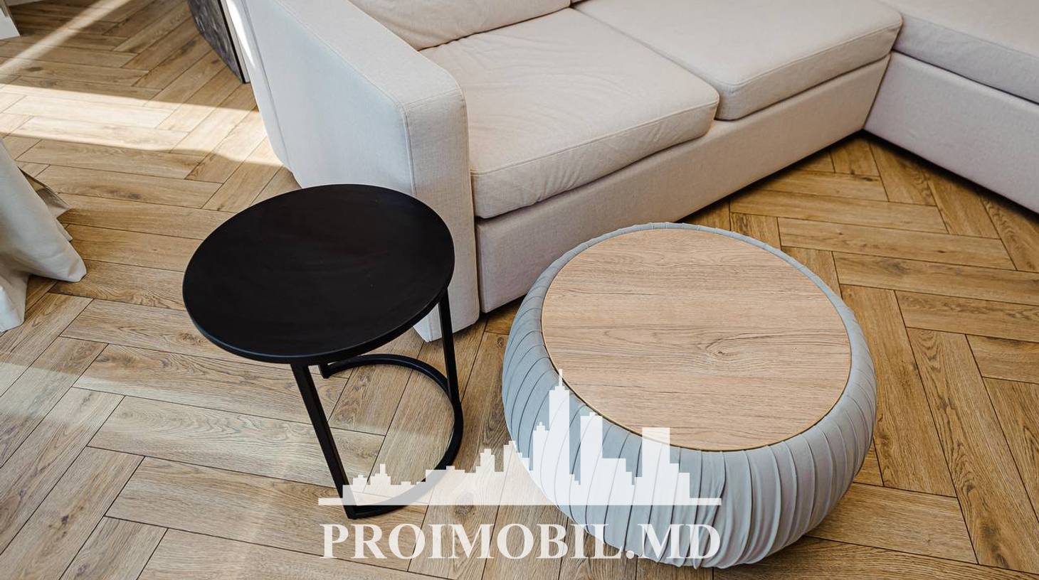 https://images.proimobil.md/uvCQTwyqMhlTP_rRphCf9v1Vzc3f4lQoT2TQOjUyP-A/watermark:0.75:so:0:30:0.39/resize:fill:1460:816:1/gravity:ce/bG9jYWw6Ly8vZXN0YXRlL2xyLzhhN2NhMjg0LTNhMDgtNDcxMy05MjAwLTg4OTk2YmU3OTIwNS5qcGVn