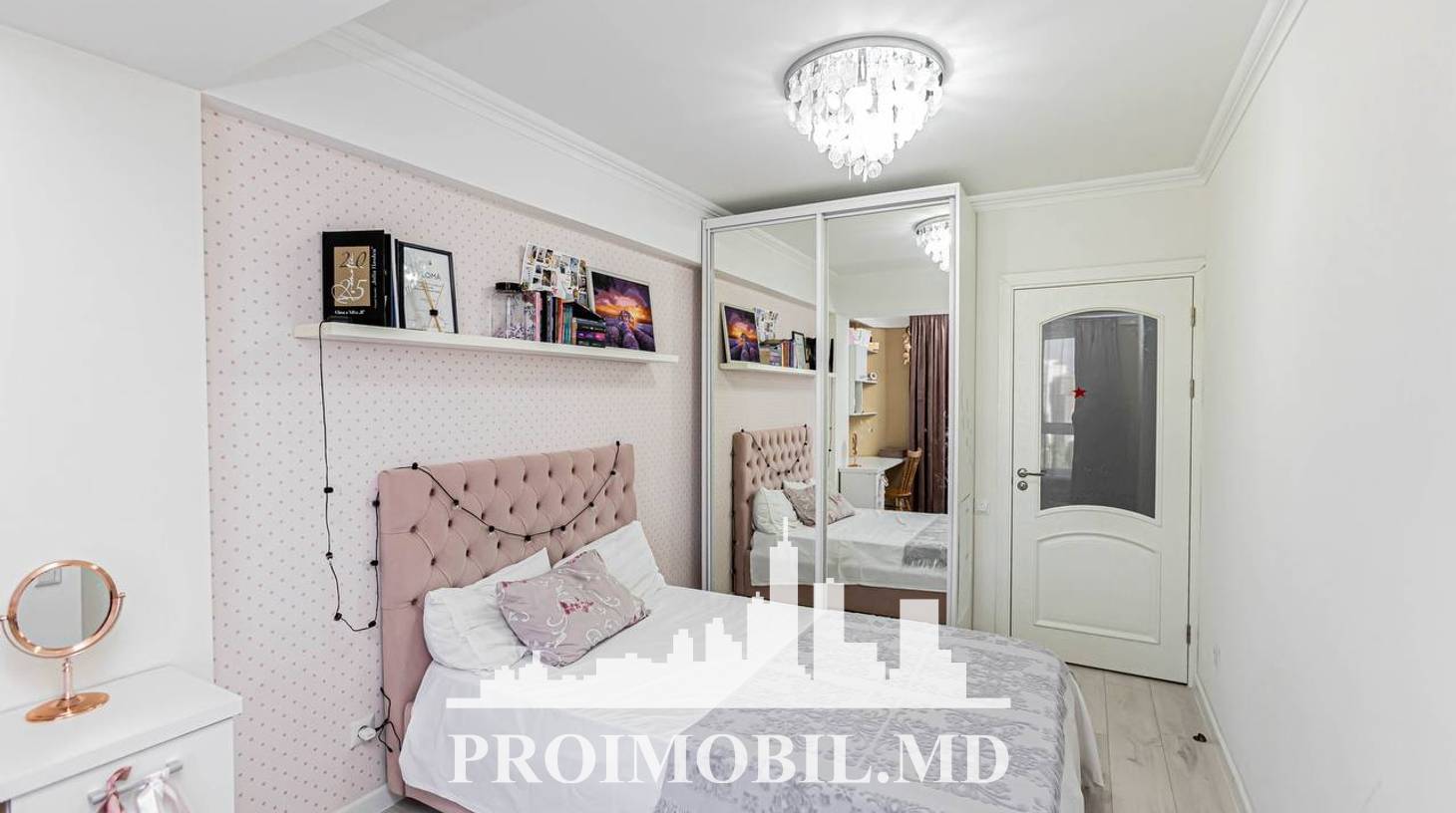 https://images.proimobil.md/uwpzW7toWHQVUW8RJVU1Fi0lvkYcXZdfpC5WZgLK5Ik/watermark:0.75:so:0:30:0.39/resize:fill:1460:816:1/gravity:ce/bG9jYWw6Ly8vZXN0YXRlL2xyL2Q2OTVhMDc2LWRhMzktNGE1YS1iMzUwLTI2YTMxM2QzNjRmNC5qcGVn