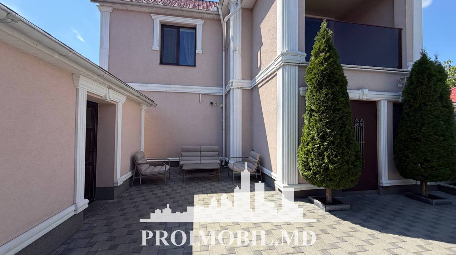 https://images.proimobil.md/v1lRjG3cgZtLXyv5PCP43R95pBx1_HKxmJWB_Oazi88/watermark:0.75:so:0:30:0.39/resize:fill:1460:816:1/gravity:ce/bG9jYWw6Ly8vZXN0YXRlL2xyLzc4NmEzZjlkLWY2MmMtNDkxNy1hOGE3LWVhNTk4MmExOThjYy5qcGVn