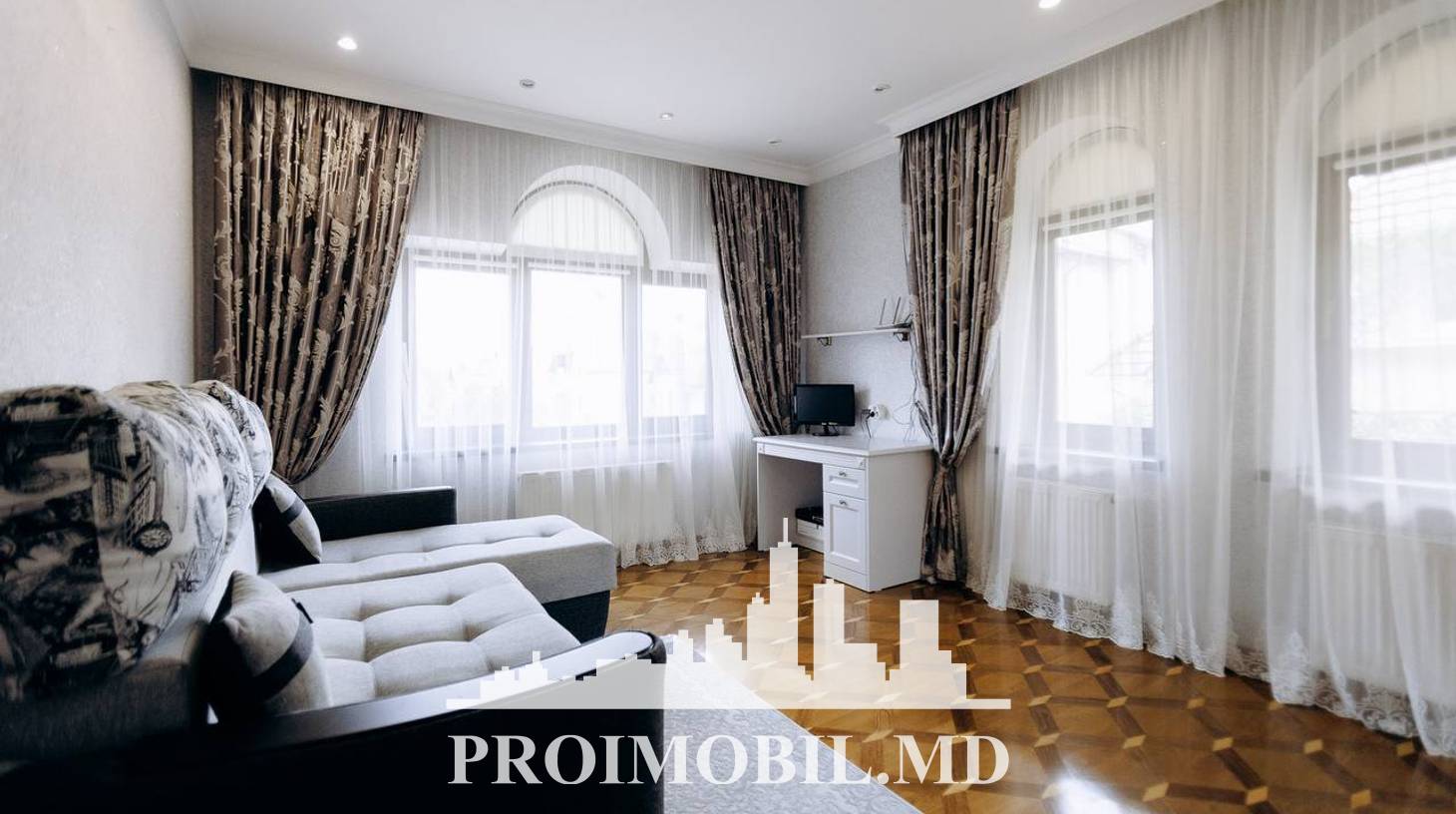 https://images.proimobil.md/v7L5yaR2o-YBQ87p8OOuVd8C-Tz86qyvh7sgPwqHR5I/watermark:0.75:so:0:30:0.39/resize:fill:1460:816:1/gravity:ce/bG9jYWw6Ly8vZXN0YXRlL2xyLzM2MzEzZjE1LTUzY2YtNDBmOS05OTJiLTcxZjExMGQ5YWViMy5qcGVn