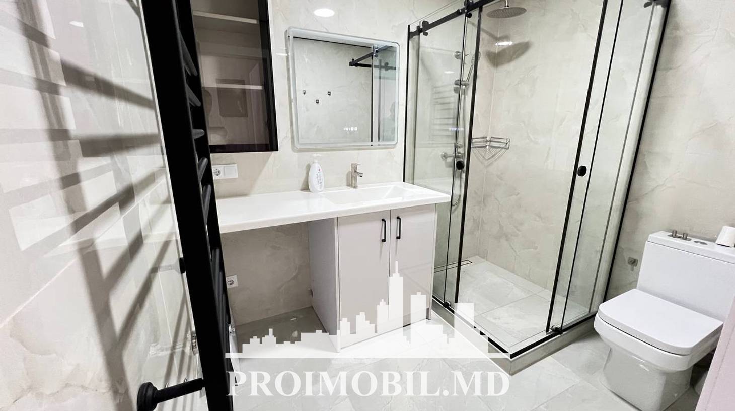 https://images.proimobil.md/v7sZkcppiPB8Hx0Xb24uhuU3rBnRjGGD3iuGimXR1TA/watermark:0.75:so:0:30:0.39/resize:fill:1460:816:1/gravity:ce/bG9jYWw6Ly8vZXN0YXRlL2xyL2FjMDk2NzIwLWFhZmUtNDg1OS1hZDhlLTA0ZDkzNjZjNGQ0MS5qcGVn