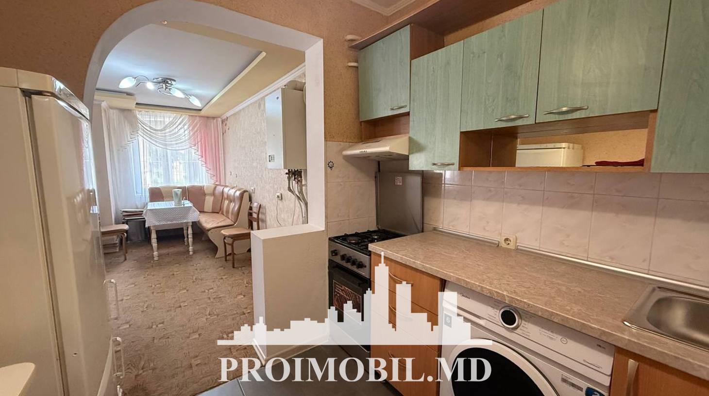 https://images.proimobil.md/v8PrnvBPaZFr5ePSSuHbqrCH0H6vbCeedhnw627VTJU/watermark:0.75:so:0:30:0.39/resize:fill:1460:816:1/gravity:ce/bG9jYWw6Ly8vZXN0YXRlL2xyLzU0ZTEzNWM1LTcxY2UtNDI0MC1iMzUwLWUzZTk3M2EwZmM1Yi5qcGVn