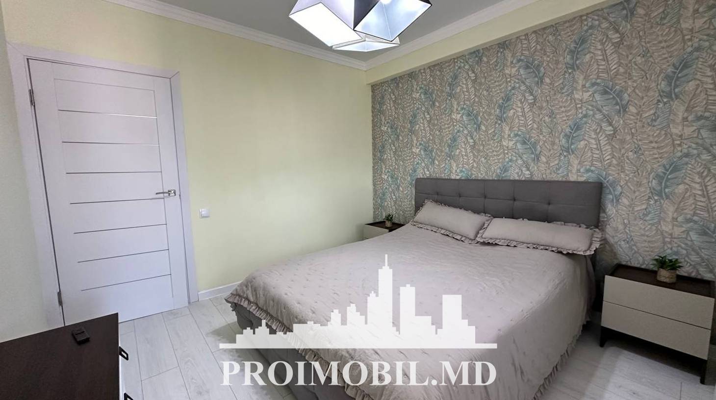 https://images.proimobil.md/v9Be7tz-3-0uaxnUUt9QWJP76nk7nmRU9AiK_23co6E/watermark:0.75:so:0:30:0.39/resize:fill:1460:816:1/gravity:ce/bG9jYWw6Ly8vZXN0YXRlL2xyLzUwZGNjMDc1LTQ5MmItNDY5ZC1hNDQ1LTQwZDA5M2U0ZGEyZi5qcGVn