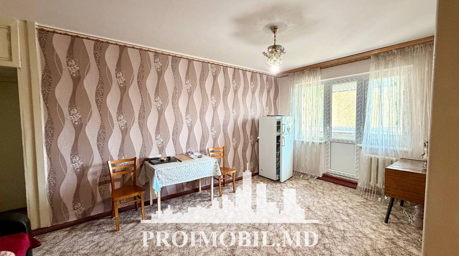 https://images.proimobil.md/vAb7_nk5OgLm5RAzrQvz13c39L8bDEDd6hBEEqTVk4M/watermark:0.75:so:0:30:0.39/resize:fill:1460:816:1/gravity:ce/bG9jYWw6Ly8vZXN0YXRlL2xyLzkyNDQyM2JmLTJjMTMtNGYxYi04NjViLTc4ZDIyY2E4OWY2YS5qcGVn