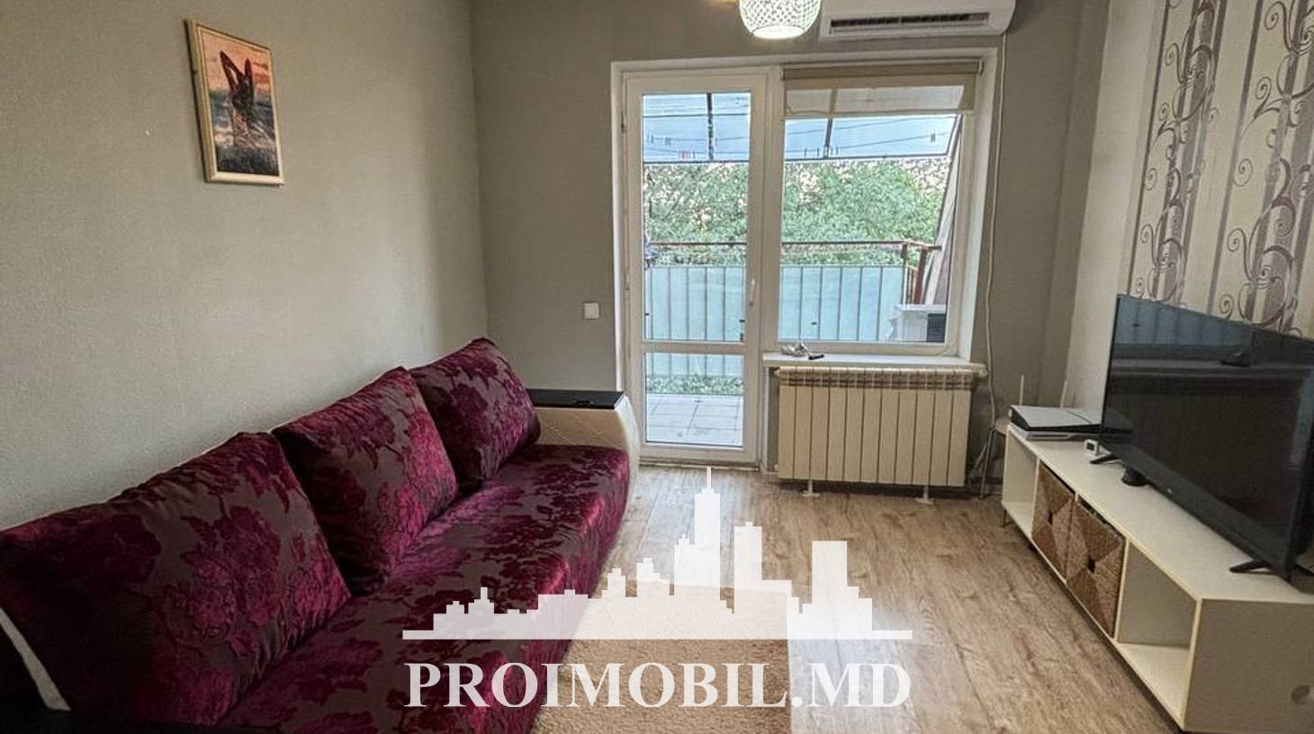 https://images.proimobil.md/vBmgmZhG4nw9ZMzLWy-f-HmkaNeZr__uD2u9uUJgORk/watermark:0.75:so:0:30:0.39/resize:fill:1460:816:1/gravity:ce/bG9jYWw6Ly8vZXN0YXRlL2xyLzMwMDE5MWI4LTgzOGYtNGNiZS04NTMxLTMyMmYzNDI4Yjk2Mi5qcGVn