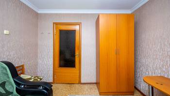 https://images.proimobil.md/vCubVOSDCsRQNZKyMv2RlUb8WcJi9UU4kCqb5zFCk4A/resize:fill:350:198:1/gravity:ce/bG9jYWw6Ly8vZXN0YXRlL2xyLzUwZmViZjEyLTU0YTUtNGQxNy1hN2M3LTc0MmU2ZDMwZWFhMS5qcGVn